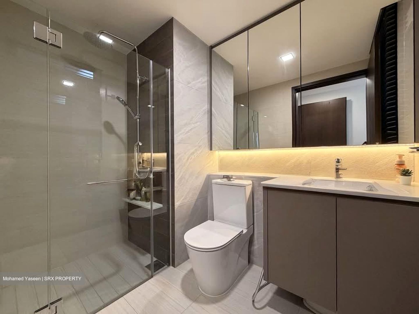 The Brownstone (D27), Condominium #591435581